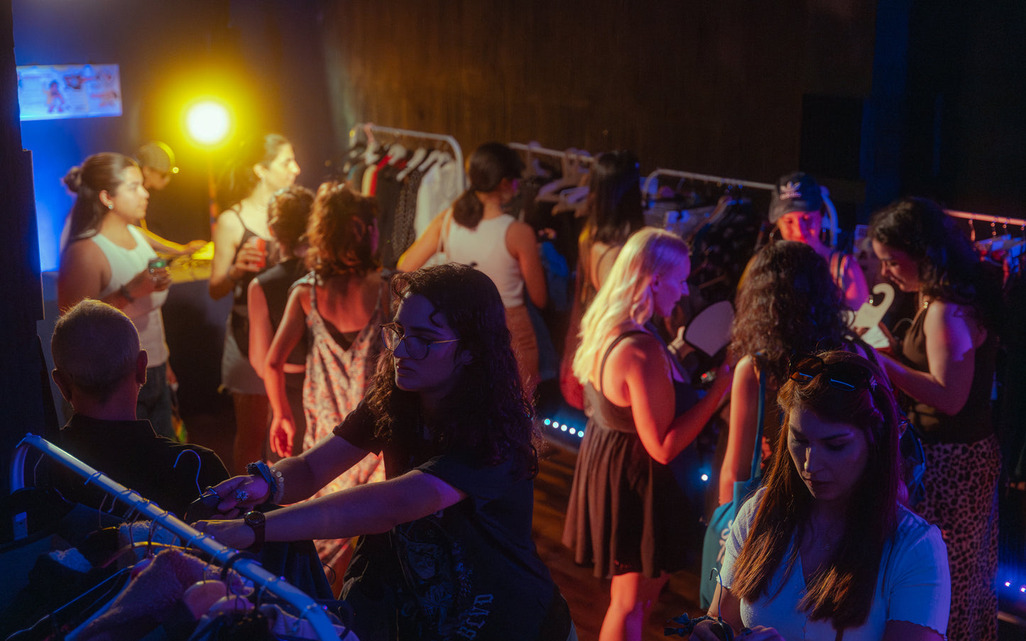 Intercambio de Ropa en Madrid | SWAP PARTY